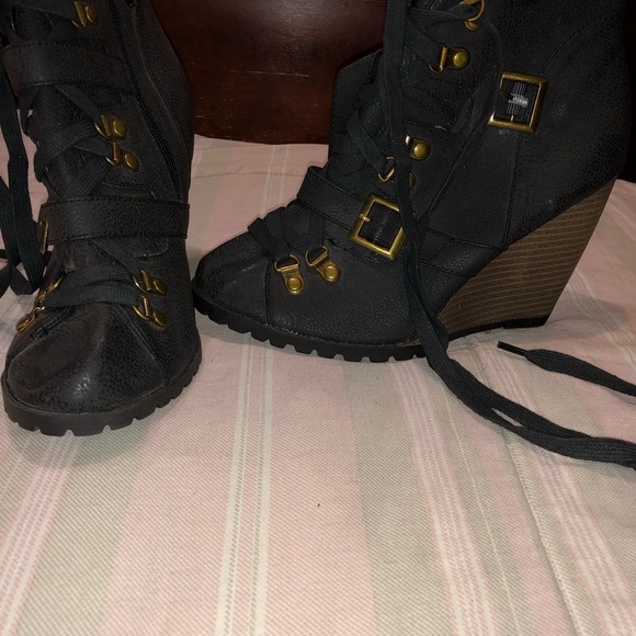 High top wedges - Picture 2 of 3